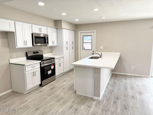2113 E Colgate Dr, Tempe, AZ, 85283-2405 | Card Image