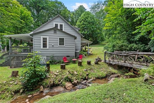 129 Troys Trl, Todd, NC, 28684-9151 | Card Image