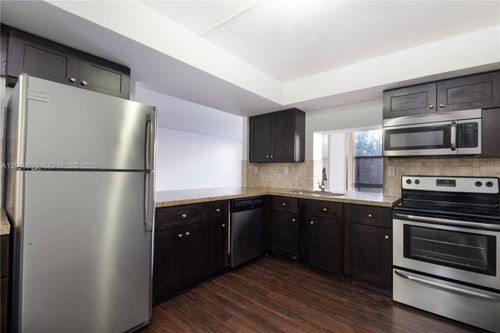 302-1000 Parkview Dr, Hallandale Beach, FL, 33009-2979 | Card Image