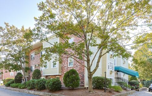 apt-4-365 Washington St, Norwood, MA, 02062-2345 | Card Image