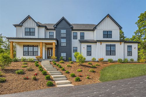 8 Alexandra Dr, Mettawa, IL, 60048-5401 | Card Image