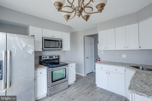 101 Bayberry Ct, MARLTON, NJ, 08053-1013 | Card Image