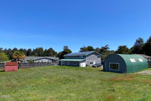 31945 Johnson Ln, Fort Bragg, CA, 95437-8181 | Card Image