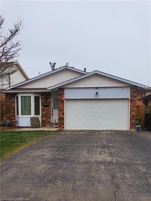 18 Rosewell St, Hamilton, ON, L8W2L1 | Card Image