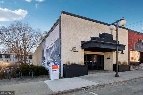 215 4th St N, Cannon Falls, MN, 55009-2039 | Card Image