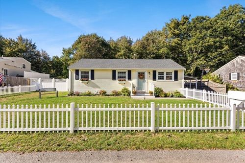 5 Calvin Rd, North Easton, MA, 02356-1001 | Card Image