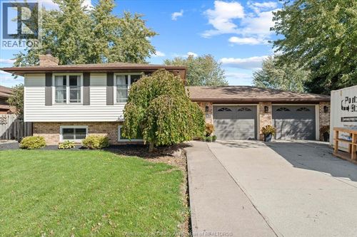 232 Greenwood Cres, Belle River, ON, N8L1C4 | Card Image