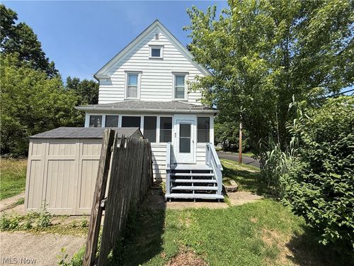 42 Paris Ave, Akron, OH, 44301-1247 | Card Image