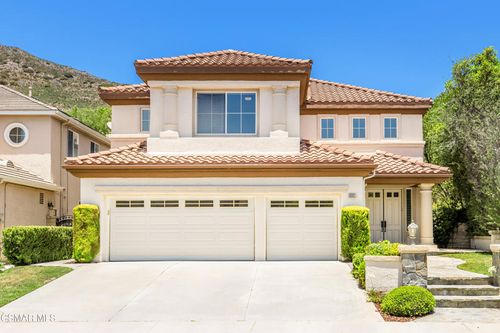 6321 Marquis Ct, Oak Park, CA, 91377-5827 | Card Image