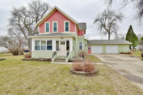 565 Washburn Ave, Belgrade, MN, 56312-4521 | Card Image