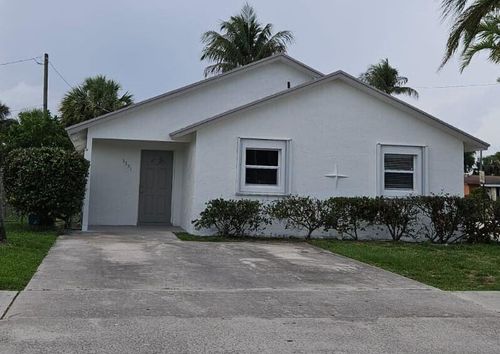 3391 Avenue S, Riviera Beach, FL, 33404-2937 | Card Image