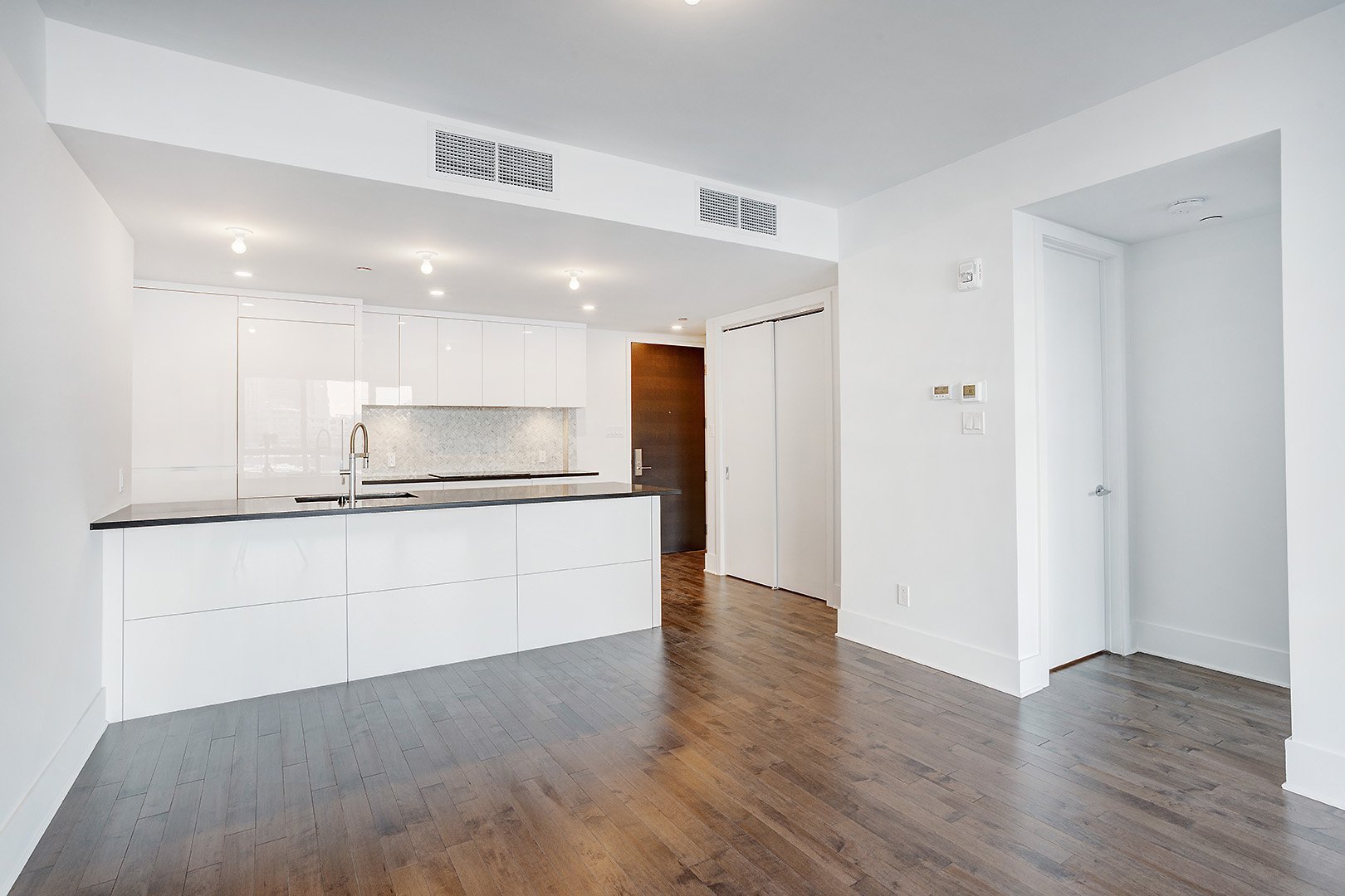 Residential Lease in Montréal (Ville-Marie) 5