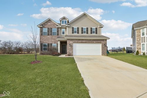 56 Winding Brook Way, Pendleton, IN, 46064-5513 | Card Image