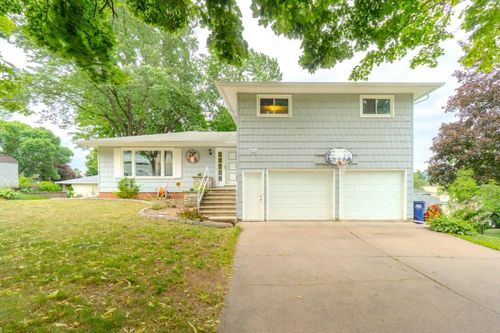 1311 Greenhill Drive, Wausau, WI, 54401 | Card Image