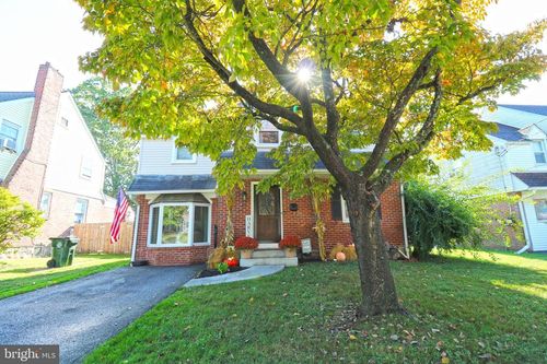 401 Hastings Ave, WALLINGFORD, PA, 19086-7039 | Card Image