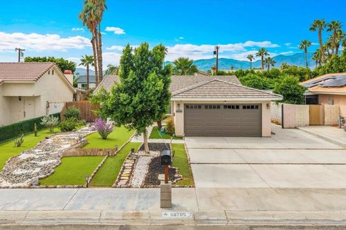 68705 Tortuga Rd, Cathedral City, CA, 92234-3877 | Card Image