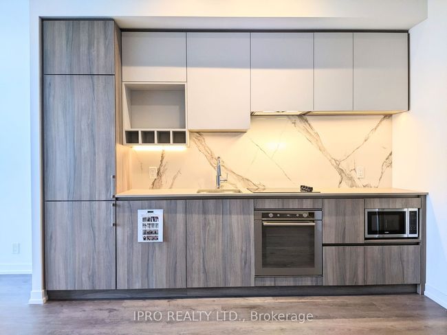 TH22 - 7 Buttermill Ave, Condo with 1 bedrooms, 1 bathrooms and null parking in Concord ON | Image 9