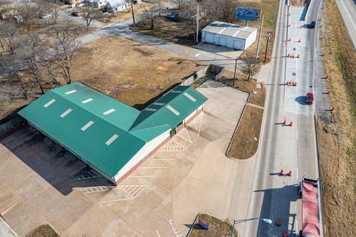 700 N Interstate 35, Gainesville, TX, 76240-3192 | Card Image