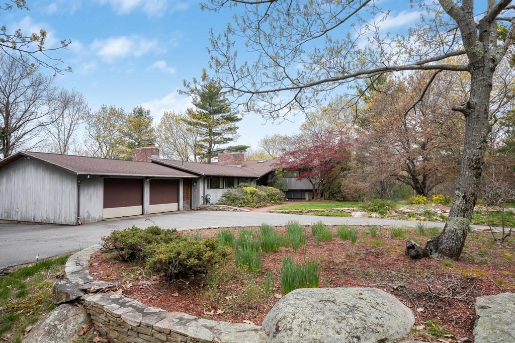 High St, Westwood, MA 02090