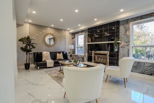 6839 Gracefield Dr, Mississauga, ON, L5N6T6 | Card Image