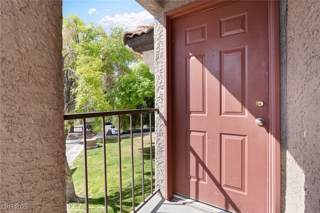2061 - 2750 S Durango Dr, Condo with 3 bedrooms, 2 bathrooms and null parking in Las Vegas NV | Image 19