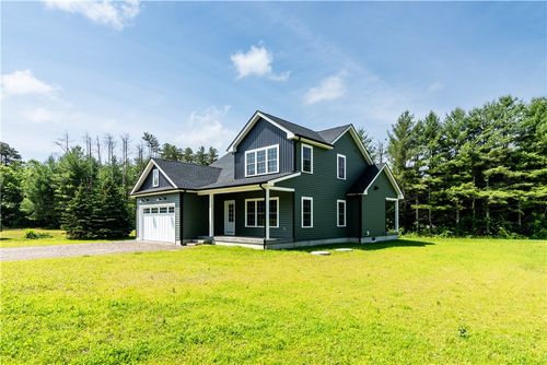 125 Fairview Ave, Hope Valley, RI, 02832-2116 | Card Image