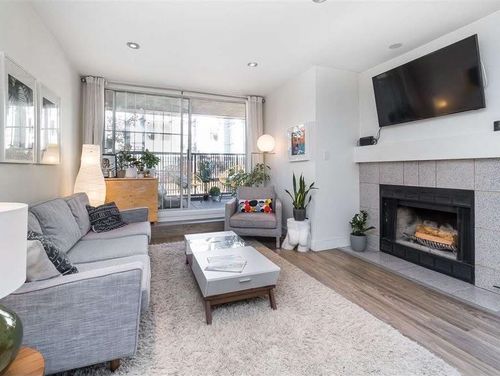 107-925 W 15th Ave, Vancouver, BC, V5Z1S1 | Card Image