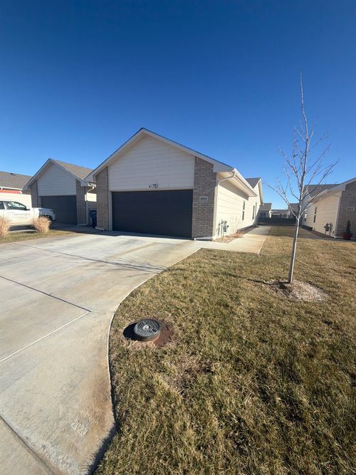 4513-4515 N Sandplum St, Wichita, KS, 67205-2626 | Card Image