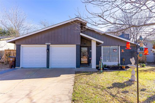 1904 Cameo Dr, Round Rock, TX, 78664-2216 | Card Image