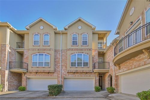 42 Versante Ct, Houston, TX, 77070-6039 | Card Image