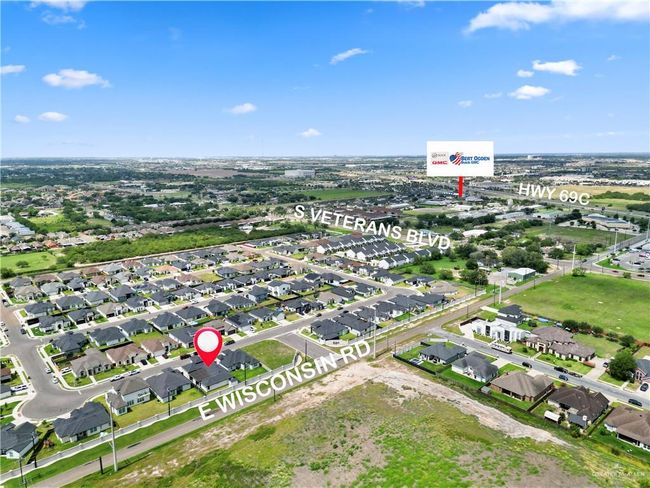Aerial overview of property's location featuring nearby suburban area | Image 28