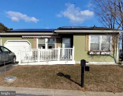 1 Churchill Rd, WHITING, NJ, 08759-2308 | Card Image