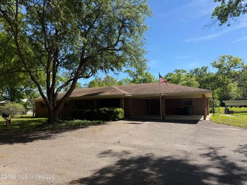 9504 Kimberly Cir, Moss Point, MS, 39562-8060 | Card Image