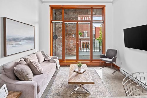 204-588 Pandora Ave, Victoria, BC, V8W1N7 | Card Image