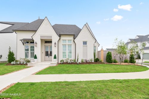 211 Crossbill Dr, Lafayette, LA, 70508 | Card Image