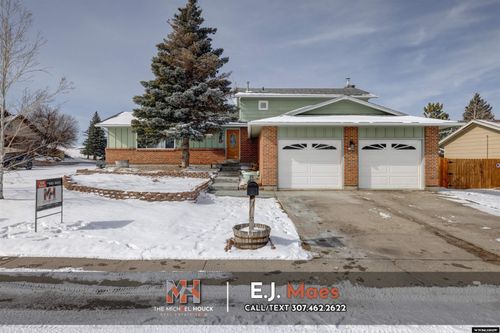 2322 Linda Vista Drive, Casper, WY, 82609 | Card Image