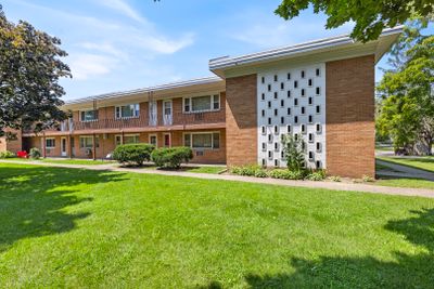 12 - 231 Northway Park Road, Condo with 2 bedrooms, 1 bathrooms and 2 parking in Machesney Park IL | Image 1