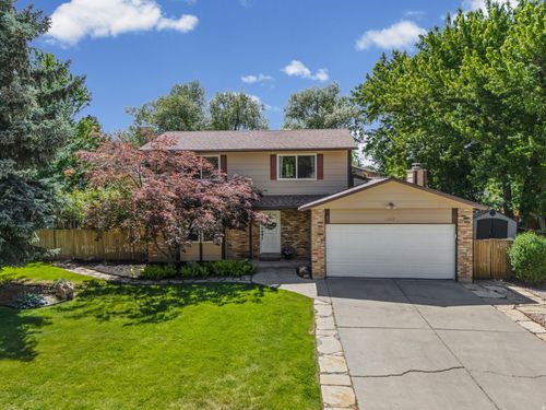 7268 S Macintosh Ln, Cottonwood Heights, UT, 84121-4415 | Card Image