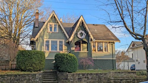 2340 Victoria Dr, Vancouver, BC, V5N4K9 | Card Image