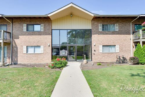 213-7410 Brookdale Dr, Darien, IL, 60561-4268 | Card Image