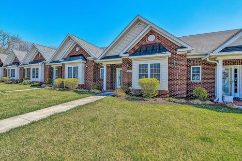 88 Maple St, Salem, VA, 24153-3511 | Card Image