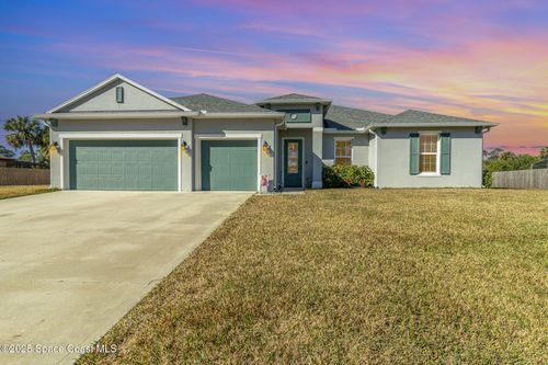 182 Nemo Circle Ne, PALM BAY, FL, 32907 | Card Image