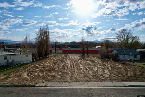 1325 N 7th St, Greybull, WY, 82426-1524 | Card Image