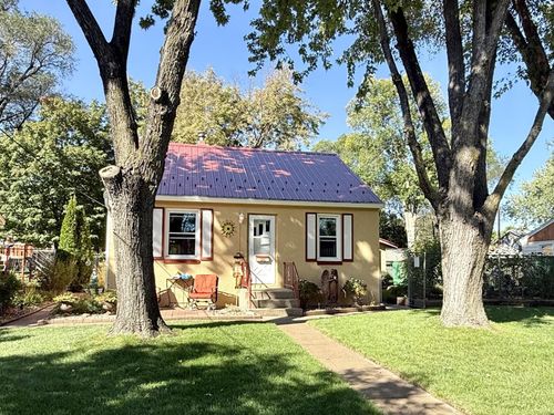 333 28th Ave N, Saint Cloud, MN, 56303-3747 | Card Image