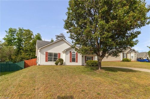938 Saint Ann Dr, High Point, NC, 27265-2776 | Card Image
