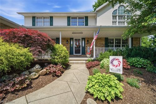 6915 Harbor Dr Nw, Canton, OH, 44718-3746 | Card Image