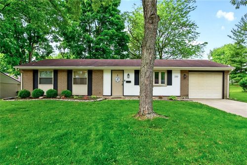 330 Woodlawn Dr, Fairborn, OH, 45324-4137 | Card Image