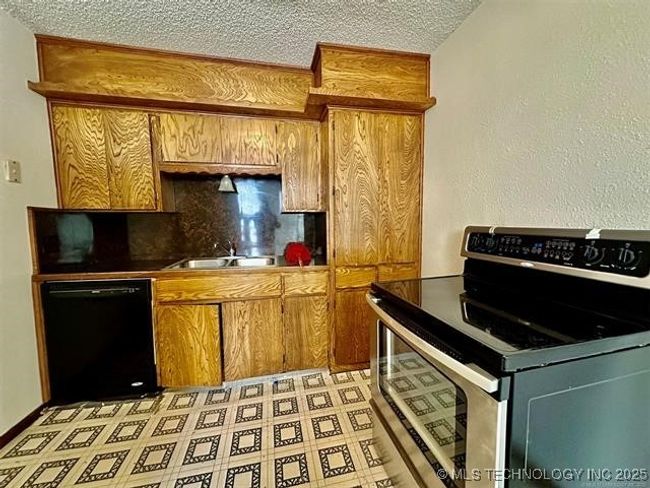 1305 7 Th Ave Nw, House other with 3 bedrooms, 2 bathrooms and null parking in Ardmore OK | Image 6