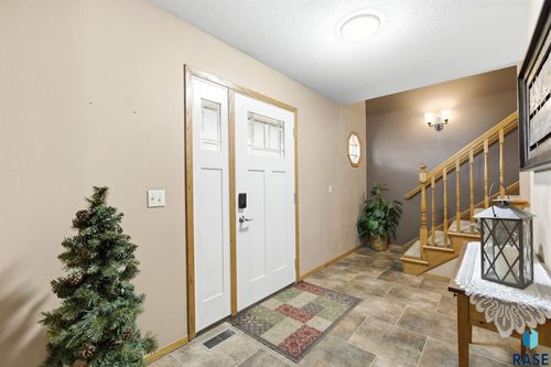 625 S Mary Dr Drive, Tea, SD, 57064 | Card Image