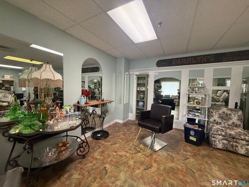 107-329 Main St, Wallingford, CT, 06492-2284 | Card Image